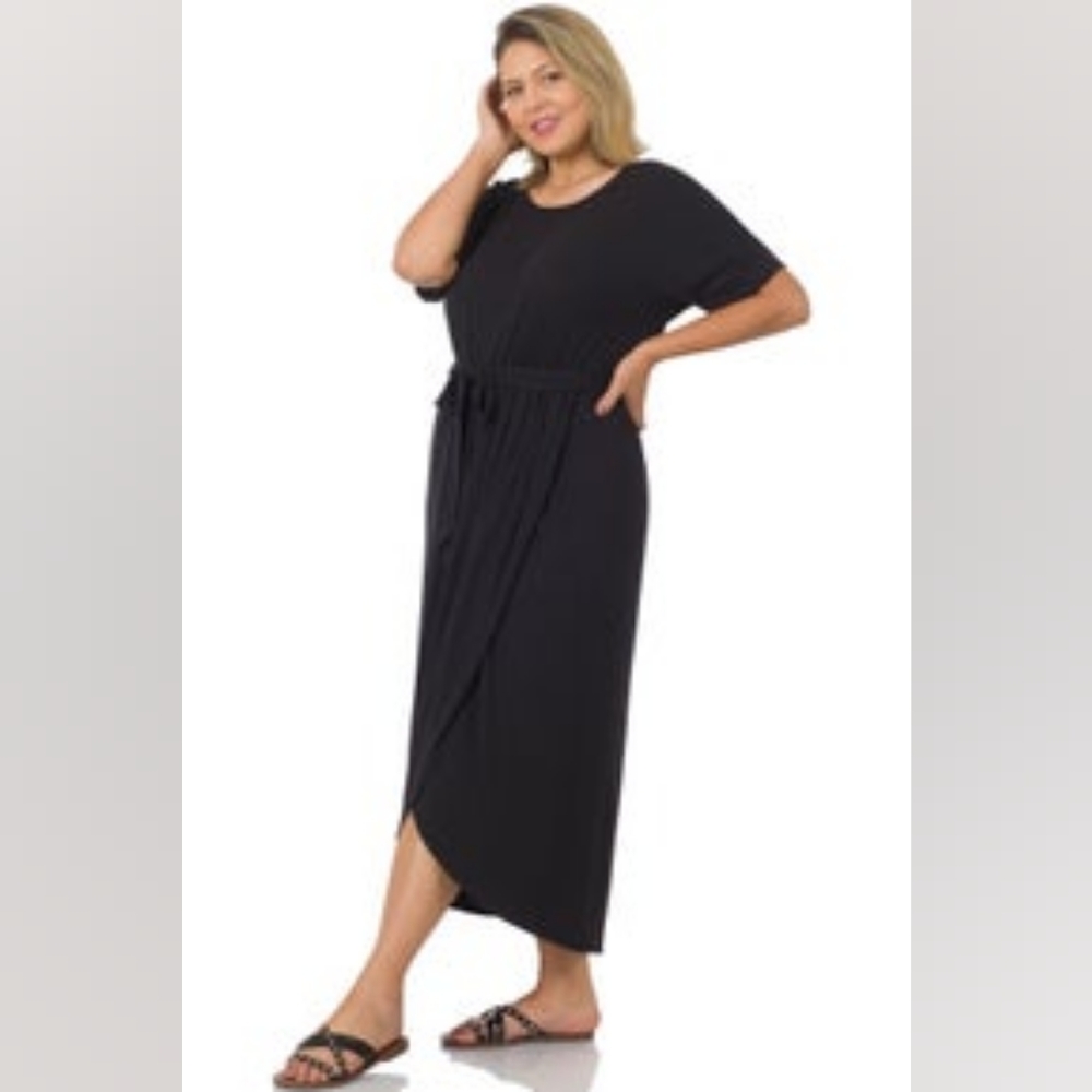 Belted Tulip Dress - Black